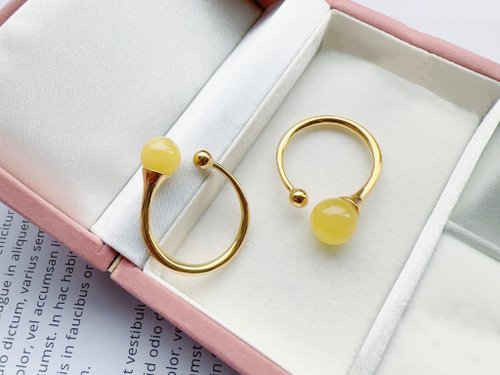 Esme Accessory 波羅地海 天然蜜蠟琥珀 簡約時尚 個性質感 金色設計款