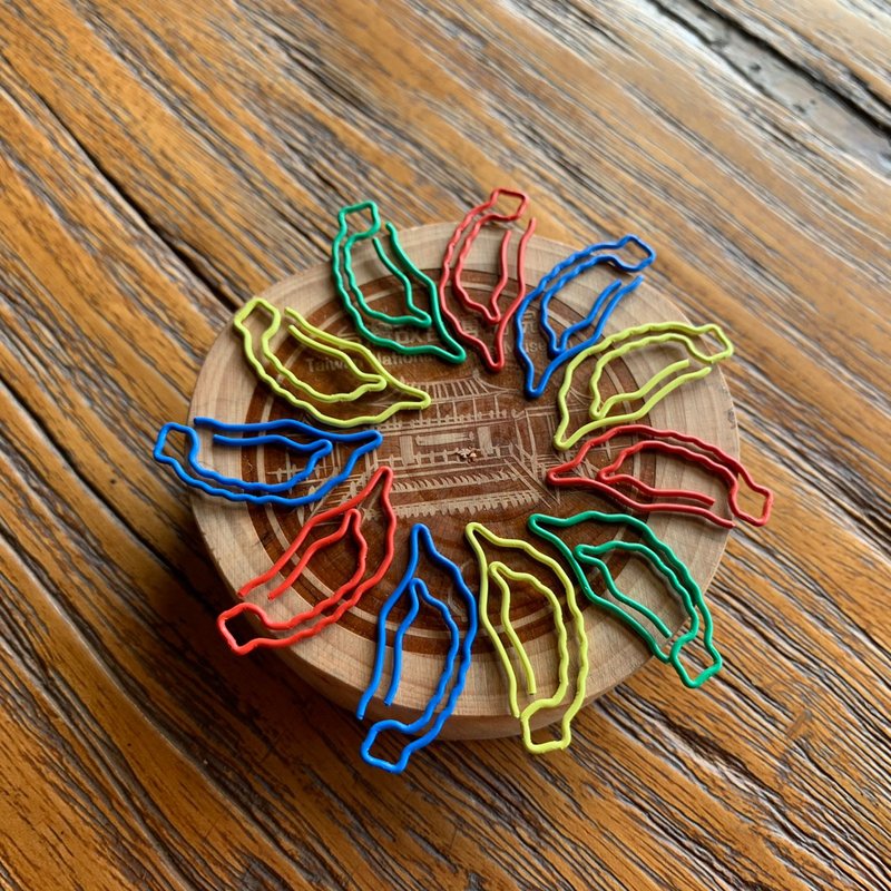 【BESTAR】Taiwan Incense Cedar Paper Clip Holder - Bookmarks - Wood Yellow