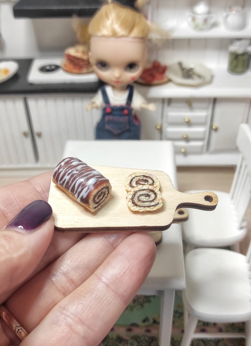 Small food, micro miniature, mini food, dollhouse dessert, roll with chocolate - Stuffed Dolls & Figurines - Clay 