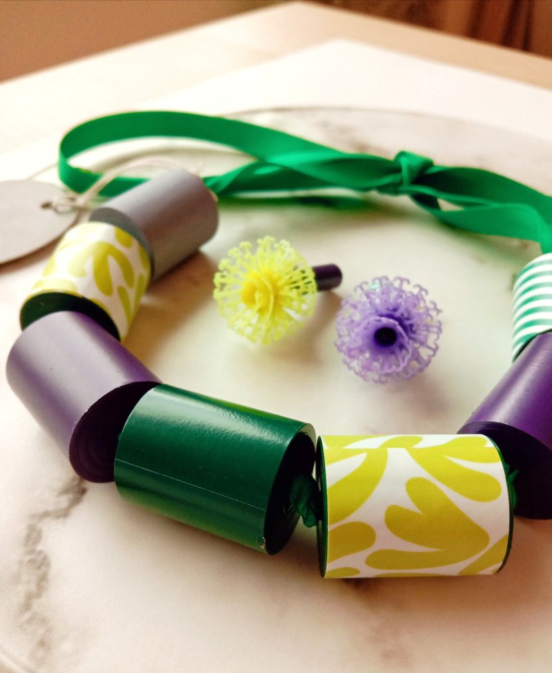 【一套穿搭】新年限定 項鍊_鳶尾花色紙串珠+星球耳環 免運 - 項鍊 - 紙 紫色