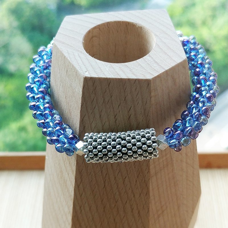 クリスタルブルー日本水滴ガラスビーズブレスレット/完全手織り - ブレスレット - その他の素材 ブルー