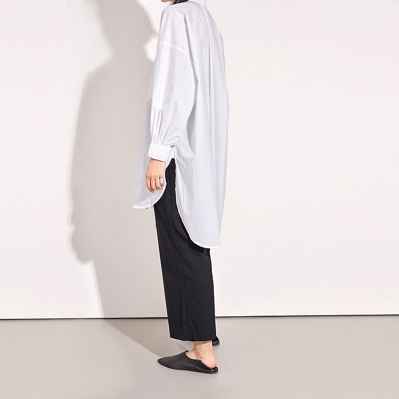Apple GAOGUO original design women's new minimalist white shrink sleeves large profile cotton long shirt trench coat - เสื้อสูท/เสื้อคลุมยาว - ผ้าฝ้าย/ผ้าลินิน ขาว