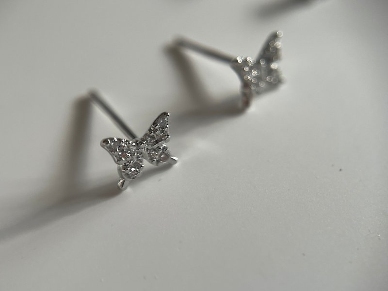 French Classic Series-Unnamed #13 (Small Butterfly x Small Diamond Style) Set- Silver - Earrings & Clip-ons - Copper & Brass Silver
