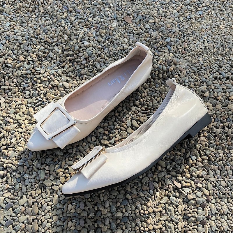 Size Zero [Fashionable Steps] Soft Sheepskin Buckled Pointed Toe Flats_Gentle Off-White (25) - Mary Jane Shoes & Ballet Shoes - Genuine Leather White