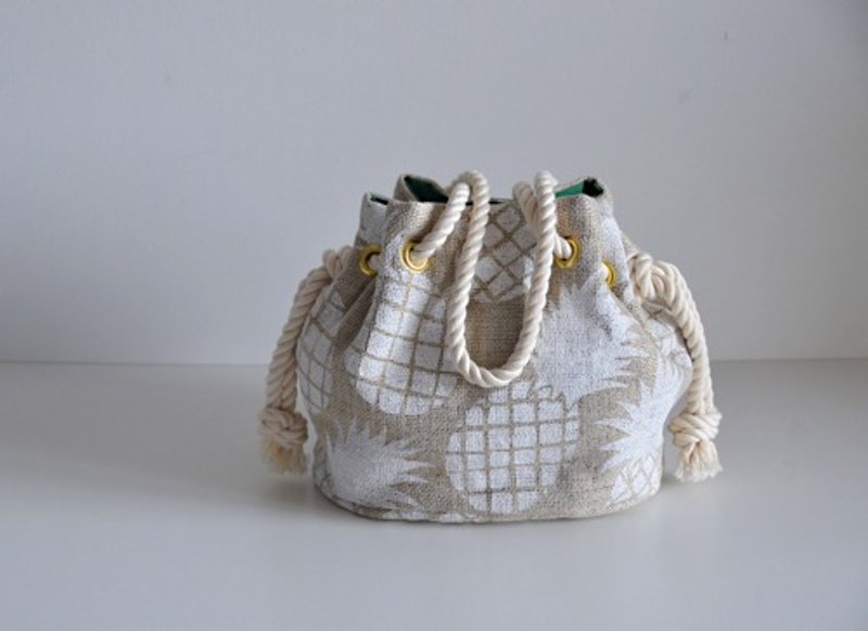 New Cotton Linen Pineapple Summer Marine Bag Gold - กระเป๋าถือ - ผ้าฝ้าย/ผ้าลินิน 