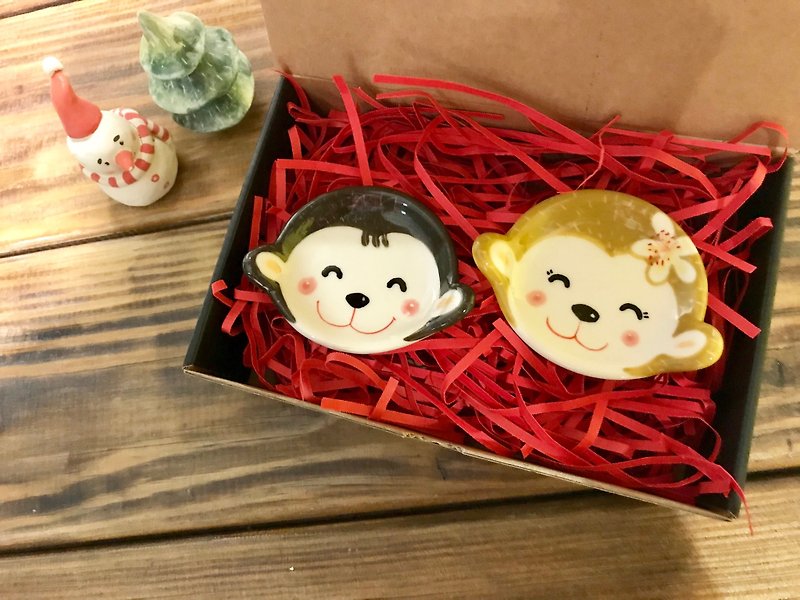 Christmas gift preferred little monkey chopsticks bean dish small dish set of two - จานเล็ก - เครื่องลายคราม หลากหลายสี