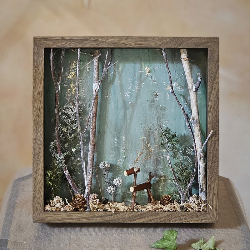 聖誕限定/麋鹿森林木框擺飾/現貨/快速出貨 - 乾燥花/永生花 - 植物．花 卡其色