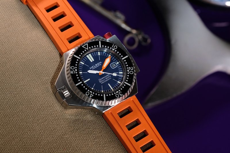 HELSON Sharkmaster 600m 1970 OMEGA homage 海馬 淺水錶 - 男錶/中性錶 - 不鏽鋼 銀色
