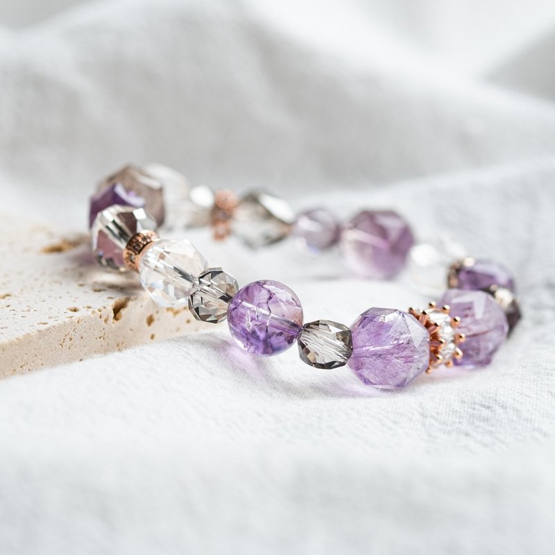 Elegant Lilac Sigal Super Seven, Amethyst, Citrine Natural Crystal Bracelet - สร้อยข้อมือ - คริสตัล สีม่วง