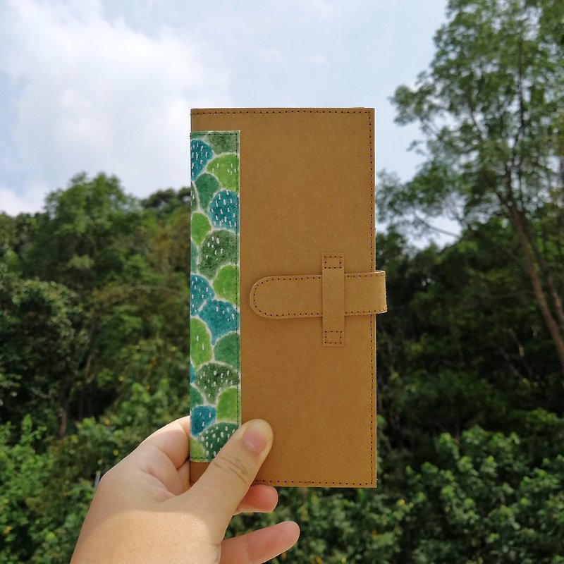 【clear. Color] green mountain forest hand painted washed kraft paper clip - Wallets - Paper Green