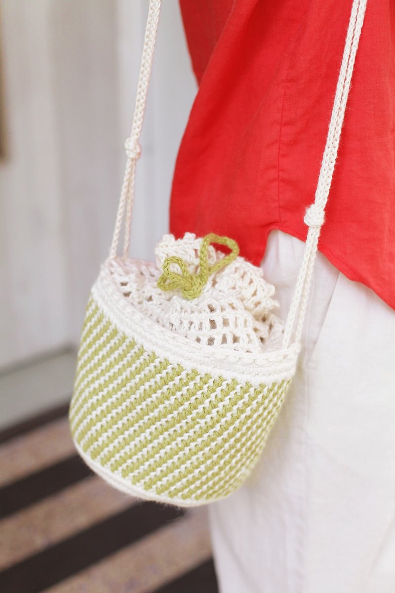【好日手作】Handmade。秋季綠意 圓筒手織編織包  生日禮物 - 側背包/斜背包 - 棉．麻 綠色