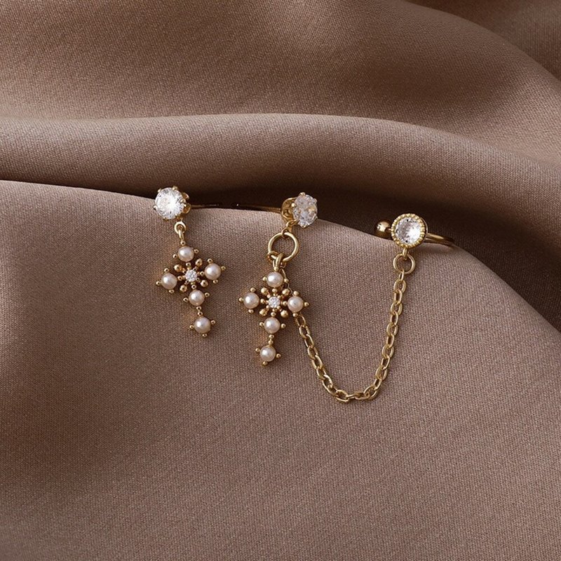 【SoLight Salt Green】Vintage Court Style Ear Cuff Cross Earrings SL198 - ต่างหู - วัสดุอื่นๆ สีทอง