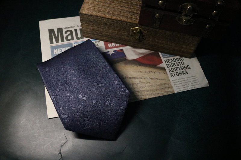 深藍色燙銀小碎花暗紋領帶真絲浪漫necktie - 領帶/領帶夾 - 絲．絹 藍色