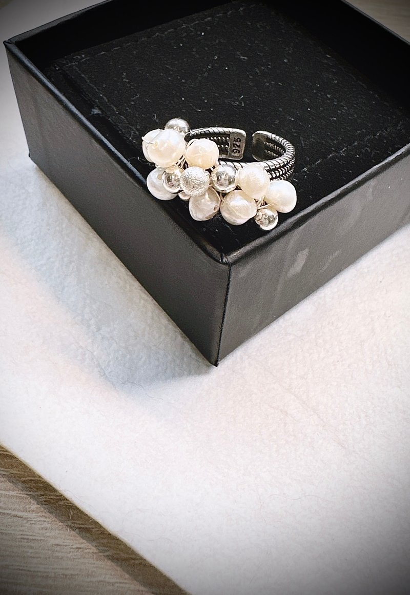 Japanese imported natural freshwater special-shaped pearl s925 imitation old Thai Silver wide version Linen rope personalized ring - General Rings - Pearl Silver