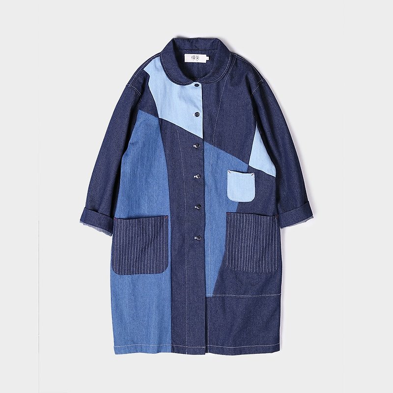 Cotton denim patchwork hit color coat - เสื้อสูท/เสื้อคลุมยาว - ผ้าฝ้าย/ผ้าลินิน สีน้ำเงิน