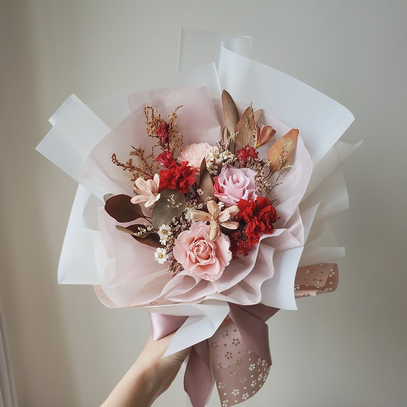 To be continued | Eternal Rose Carnation Mother's Day Dried Flower Bouquet (Red Pink)-Spot - Dried Flowers & Bouquets - Plants & Flowers Pink