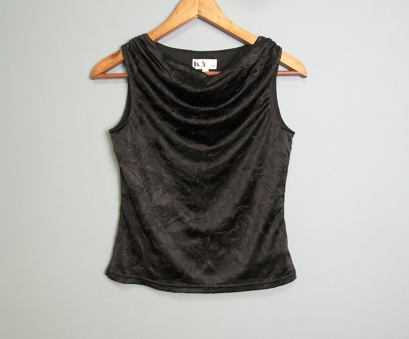 FOAK ancient black ink embossed vest - เสื้อกั๊กผู้หญิง - เส้นใยสังเคราะห์ สีดำ