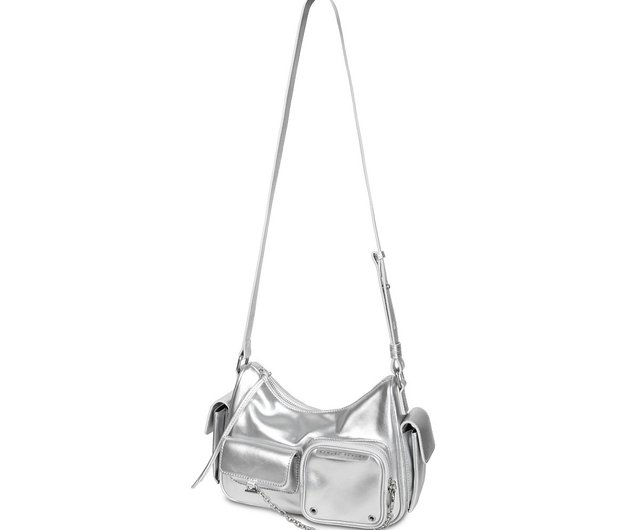 レザー　ウエストバッグ　シルバー 新色登場】Avril レザー クロスボディバッグ - シルバー レディース 本