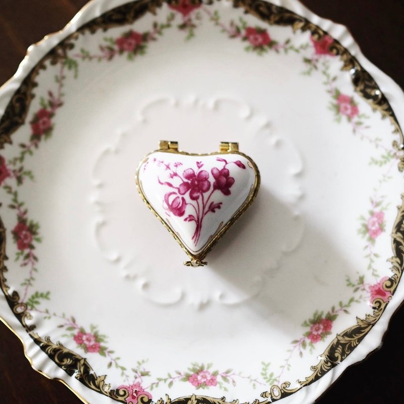 Vintage Del Prado Spanish pink heart-shaped small porcelain box - อื่นๆ - ดินเผา สึชมพู