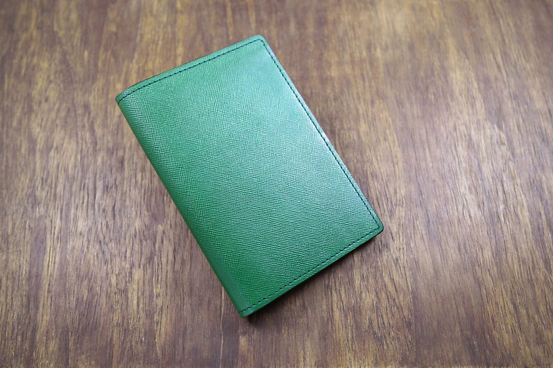 APEE leather handmade ~ passport holder ~ cross fine grain green - ที่เก็บพาสปอร์ต - หนังแท้ สีเขียว