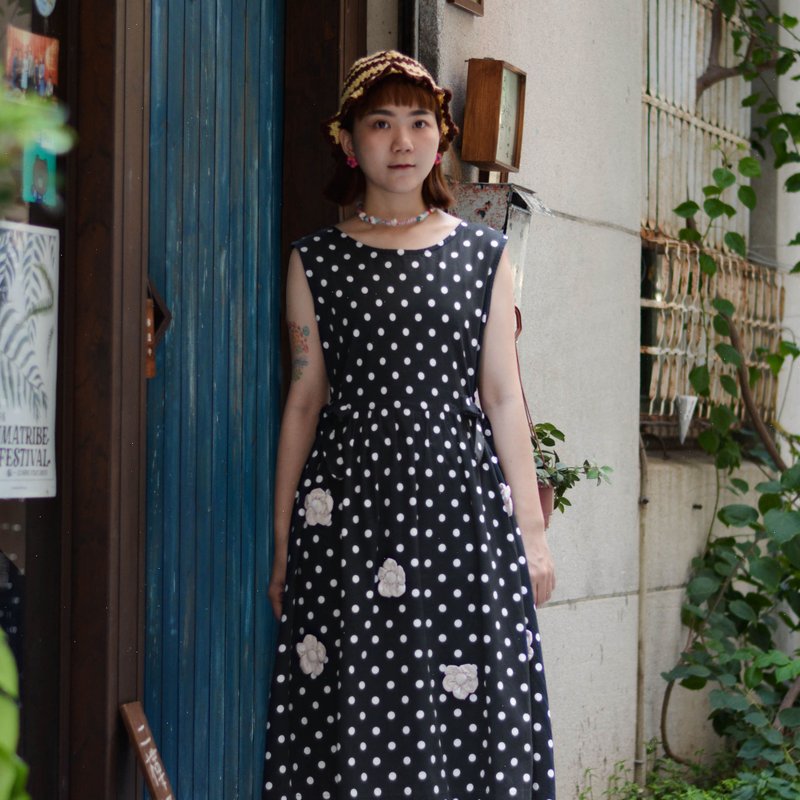 Pillow flower | Vintage short-sleeved dress | - ชุดเดรส - วัสดุอื่นๆ หลากหลายสี
