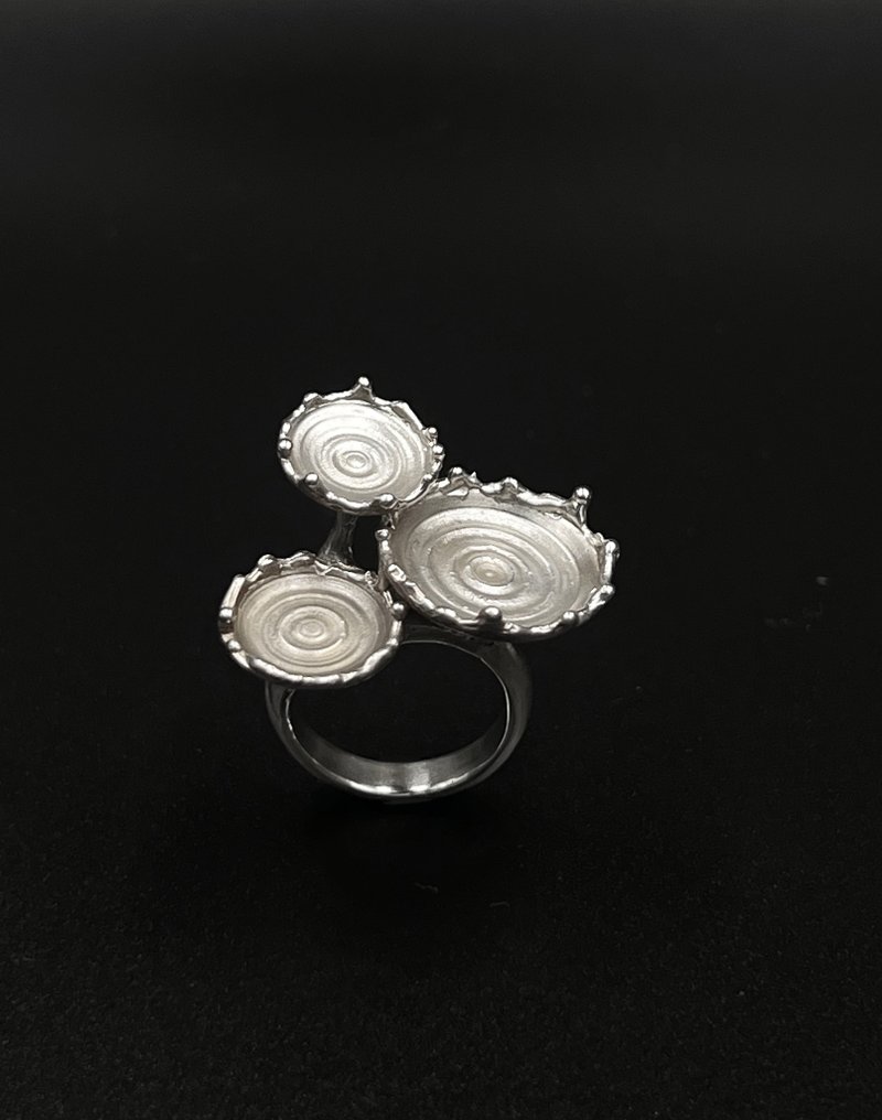 Ripple 2 / 925 silver ring - แหวนทั่วไป - เงินแท้ สีเงิน