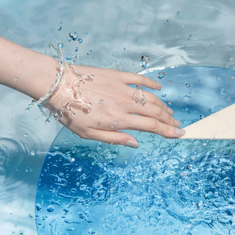 Splash Ring 透明撥水型戒指 - 戒指 - 壓克力 白色