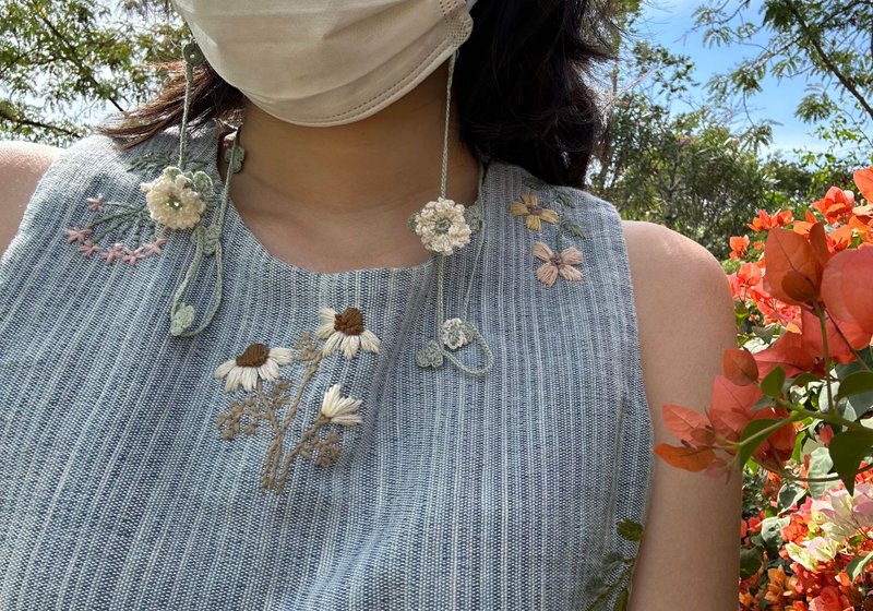 口罩鍊 Aster Mask Strap Chain and Sunglasses holder crochet - 口罩/口罩收納套 - 貴金屬 白色