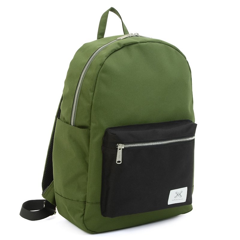 Travel Girl_Lightweight Backpack_Army Green Bag - กระเป๋าเป้สะพายหลัง - วัสดุกันนำ้ สีเขียว