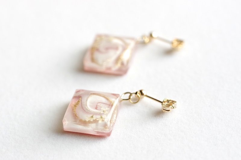 Resin Art Square Earrings - Rabbit Eyes - Earrings & Clip-ons - Resin Pink