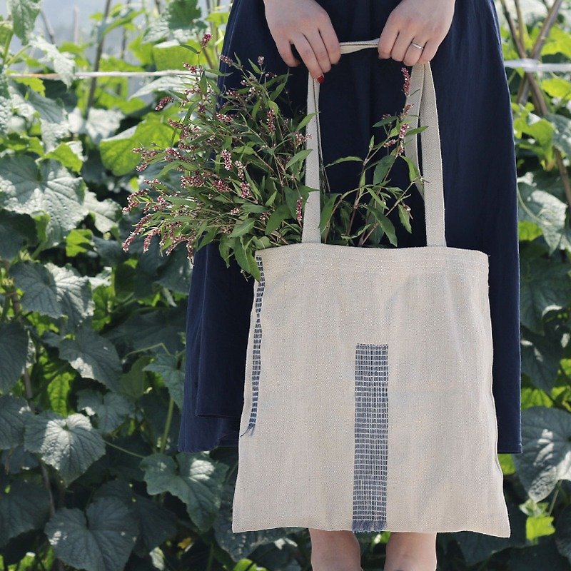 Ke artifact original canvas shoulder bag woman bag leisure package handmade cotton Linen literary fresh wild handbag - กระเป๋าคลัทช์ - ผ้าฝ้าย/ผ้าลินิน 