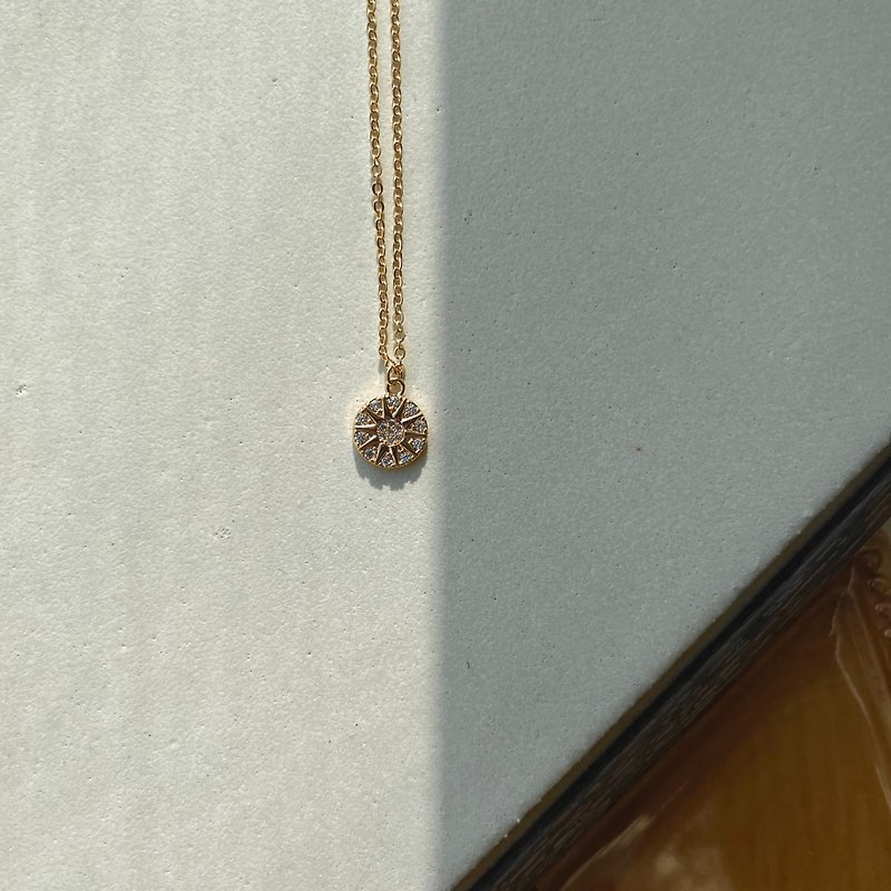 14K gold-filled ten-pointed star Stone necklace 14KGF - สร้อยคอ - วัสดุอื่นๆ สีทอง