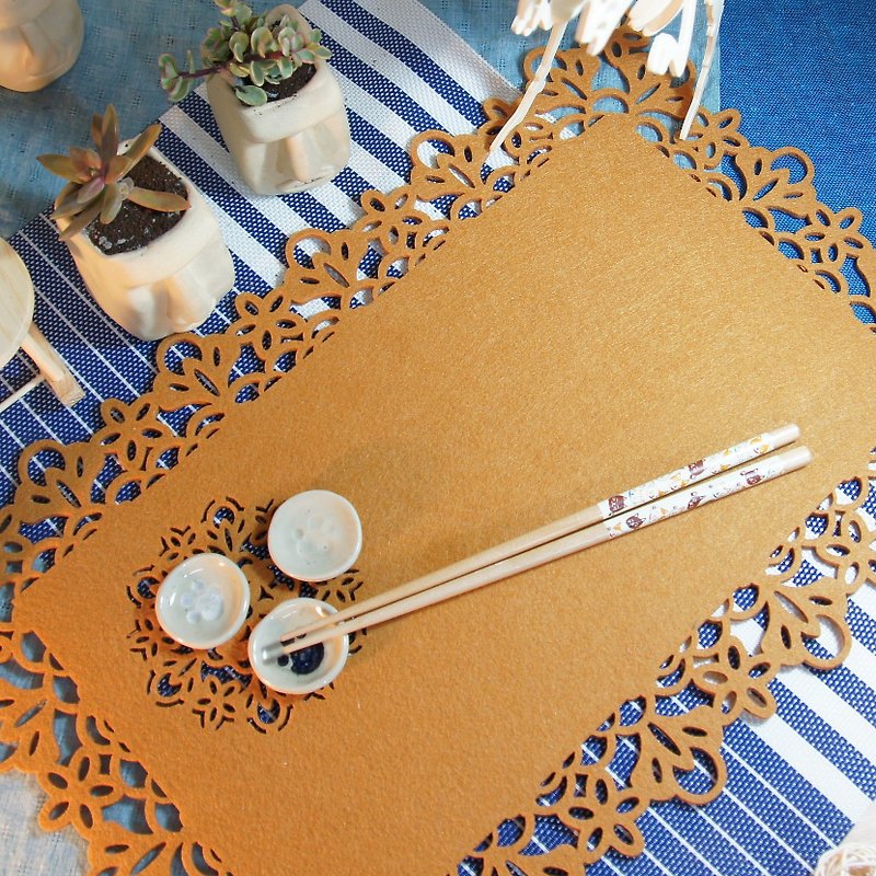 Cat palm chopstick holder - Chopsticks - Pottery White