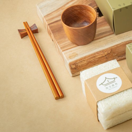 池玉維叄 好食入厝禮盒【臺梗四號米/手工金檀木筷】