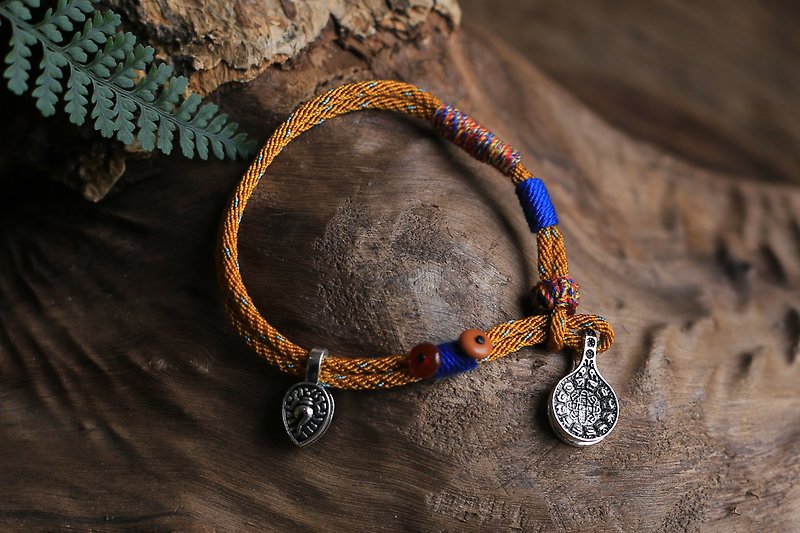 Fully hand kumihimo in spring and autumn | Tibetan auspicious bracelets | Silver couple bracelets - Bracelets - Cotton & Hemp 