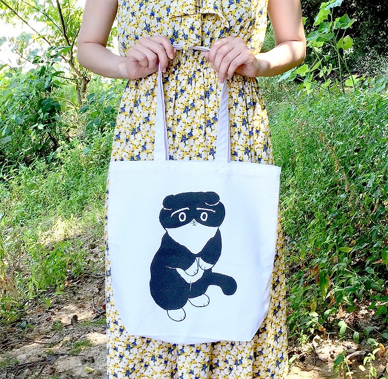 Black and white cat tote bag / white / natural - กระเป๋าถือ - ผ้าฝ้าย/ผ้าลินิน ขาว