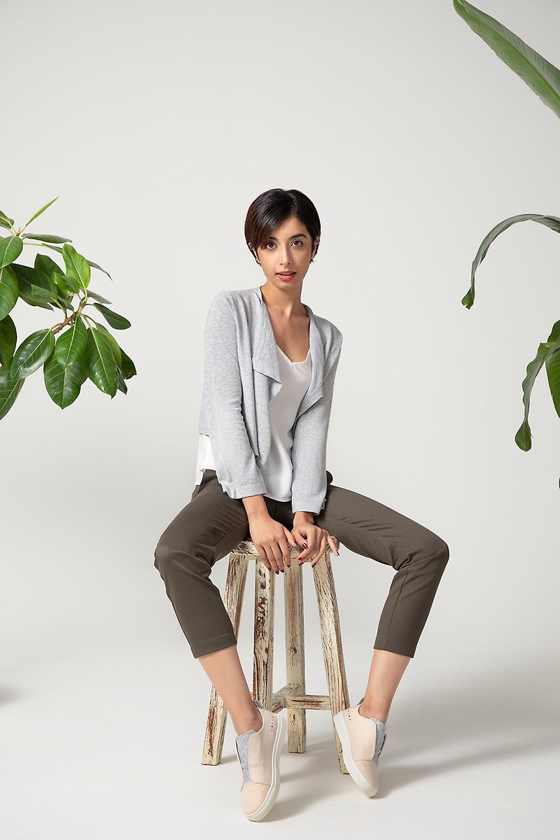 Tove & Libra Cropped MVP Cardigan - Grey Pearl Sustainable Fashion - Women's Casual & Functional Jackets - Cotton & Hemp Gray