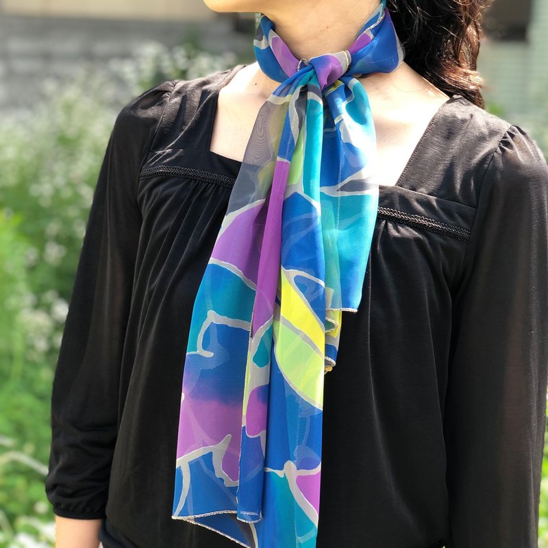 Ballett Vibrant chiffon mini scarf with mixed print Made in Japan Washable at home - ผ้าพันคอ - เส้นใยสังเคราะห์ สีน้ำเงิน