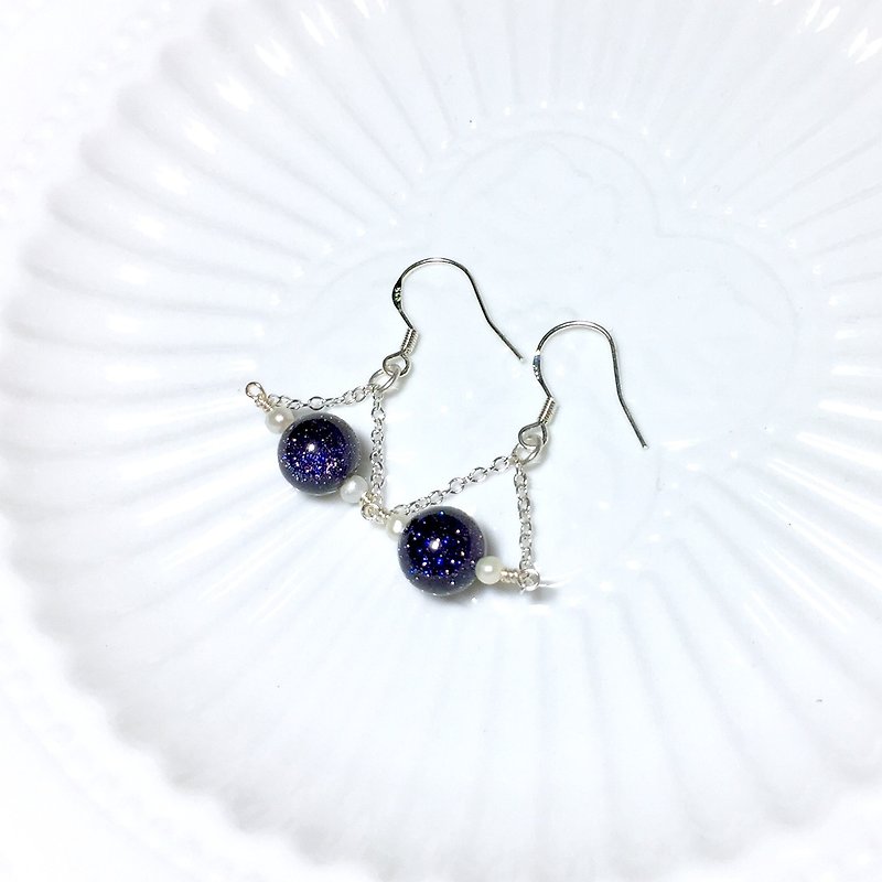 [Starry Night] Starry sky at night. Blue sand Stone& natural pearls. s925 sterling silver earrings / ear hooks / Clip-On/ suitable for no pierced ears. - Earrings & Clip-ons - Gemstone Blue