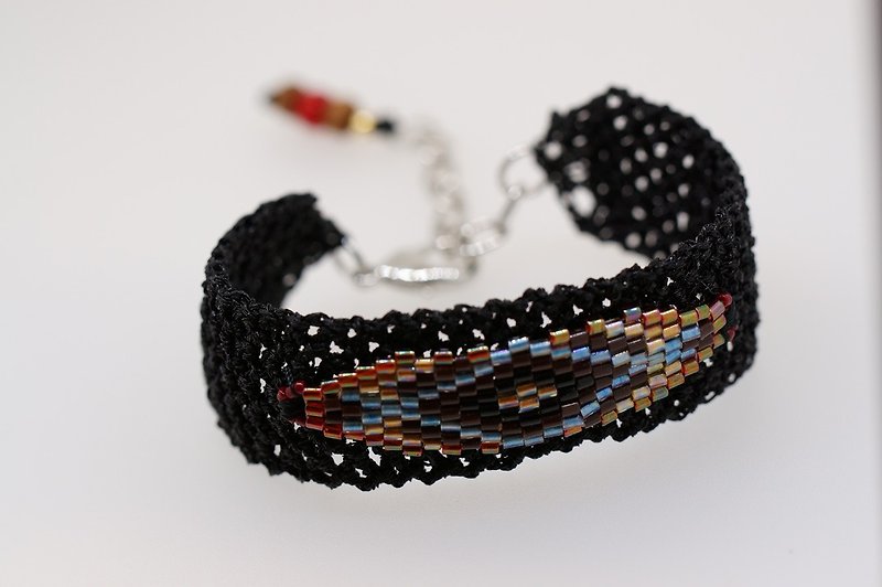手鈎串珠民族風圖案手繩 ( Peyote Beaded Bracelet ) - 手鍊/手鐲 - 繡線 多色