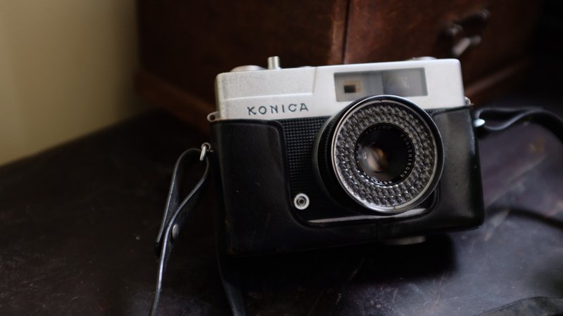 古董相機KONICA EE matic RF旁軸底片相機 - 其他小家電 - 貴金屬 銀色