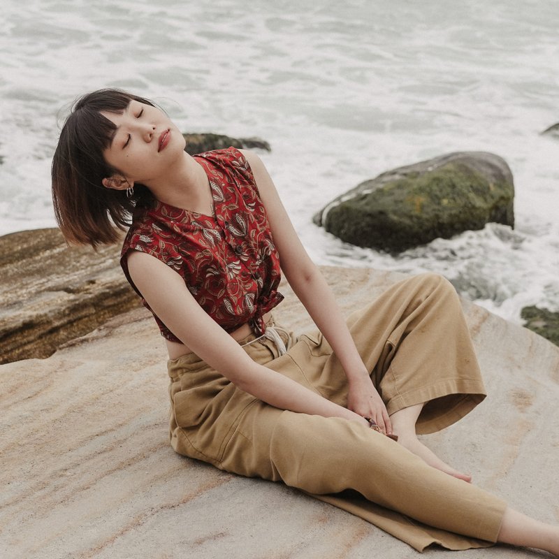 Indian cover-dyed cotton vest - camellia red [full-size replenishment in September] - Women's Tops - Cotton & Hemp Multicolor