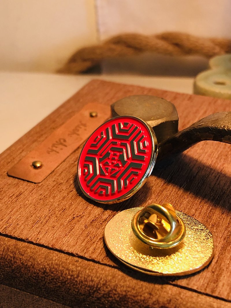 Taiwan Red Tortoise Kueh-Fu Kueh Fu precious metal badge pin - เข็มกลัด/พิน - โลหะ 