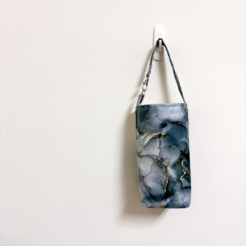 [Snowflake Pear] Obsidian handmade beverage bag/walking bag/environmentally friendly cup bag - Other - Cotton & Hemp Multicolor