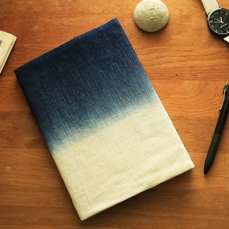 A must-buy for handbags - handmade ombre-dyed custom fabric book jackets - Book Covers - Cotton & Hemp White