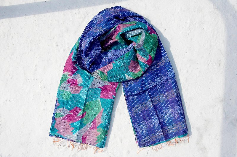 A limited edition hand-stitched silk yarn Li Bu / embroidery scarf / scarves embroidery / hand-stitched silk saris line - colorful bright blue sky - Scarves - Silk Multicolor