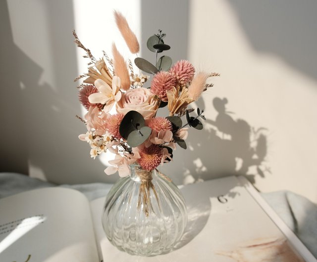 Dried Pink flowers in a vase