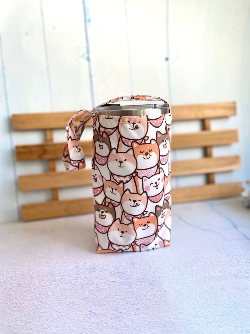 Smiling Shiba Inu waterproof beverage bag is light and easy to store small environmental protection items - ถุงใส่กระติกนำ้ - วัสดุกันนำ้ 