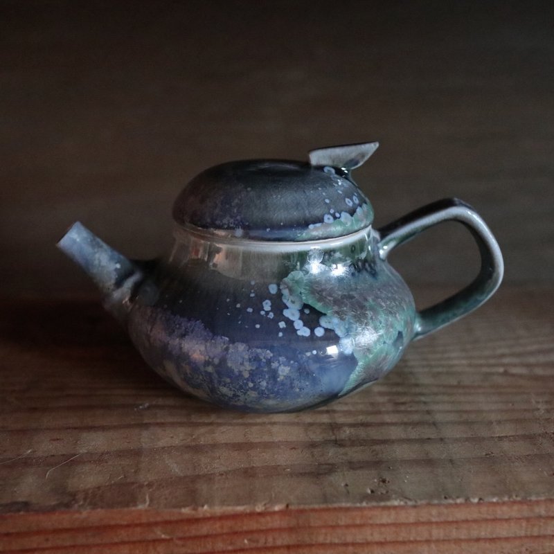 Enchanting Blue Crystal Flower・Flowing Glaze Wood-Fired Teapot 150 cc - ถ้วย - เครื่องลายคราม สีน้ำเงิน