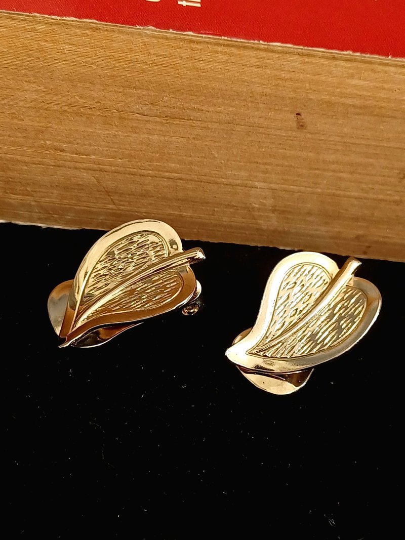 vintage jewelry  古董銀葉夾式耳環 - 耳環/耳夾/耳骨夾 - 其他金屬 